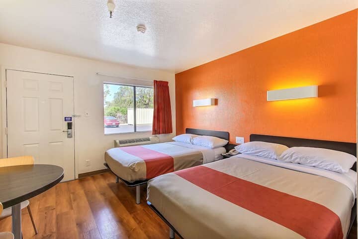 Room 5 of 26